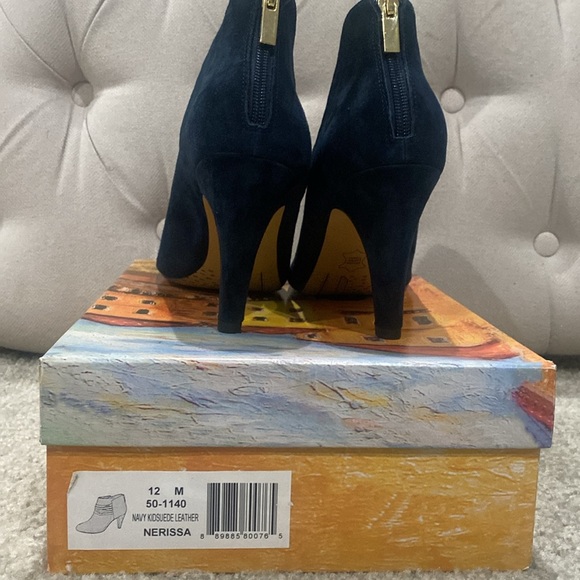 Bella Vita Navy booties sz 12 - Picture 7 of 7